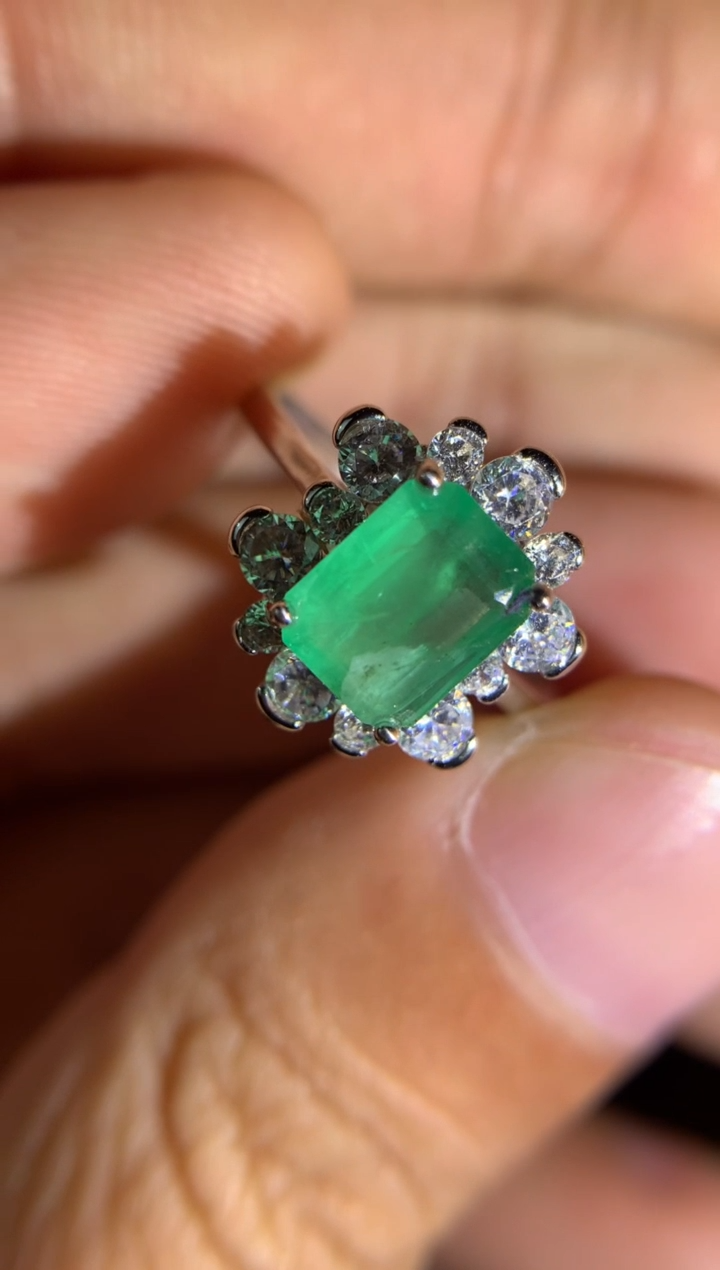 【闪购商品】祖母绿戒指银S925镶嵌活口