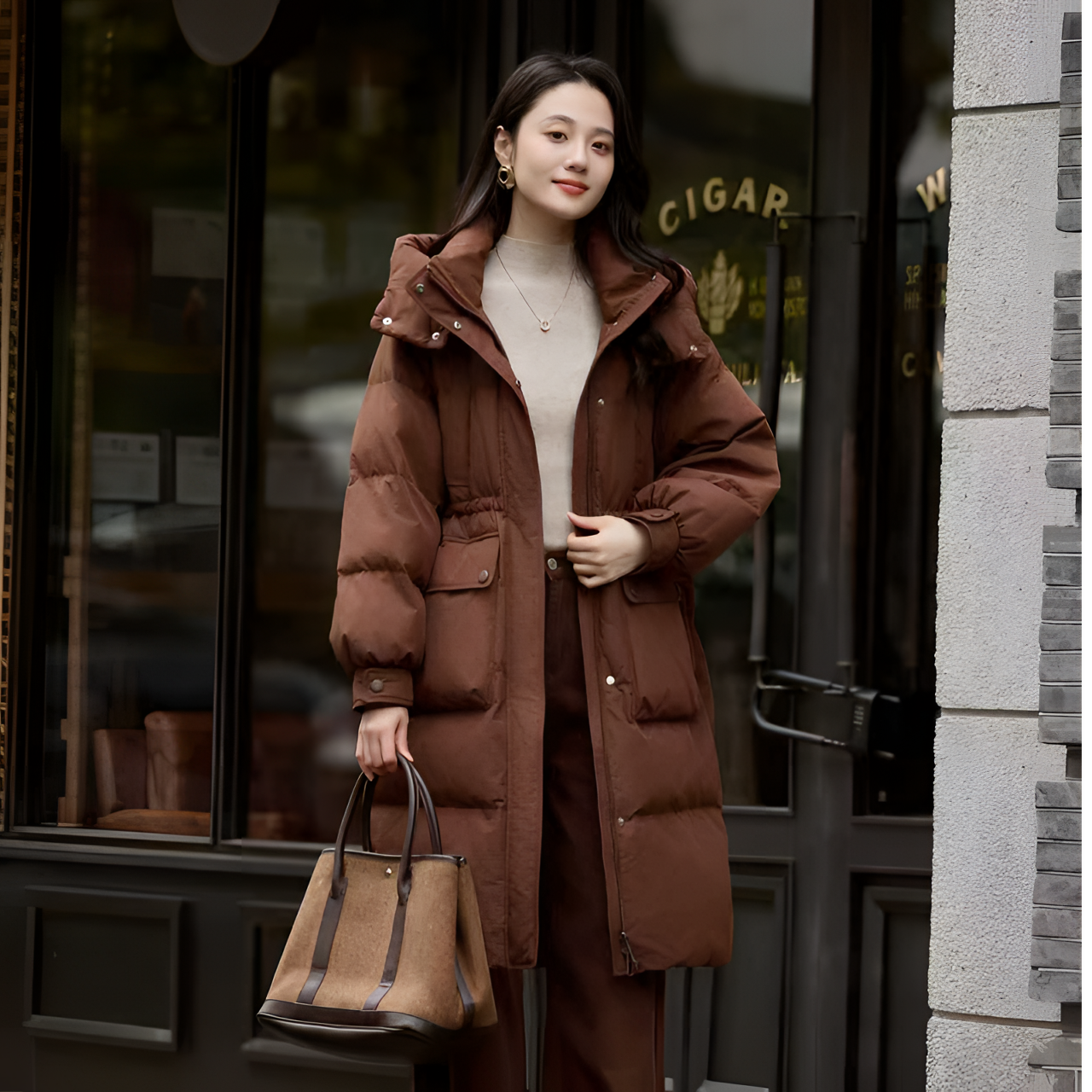 9926反季设计中长款时尚女连帽羽绒服冬季加厚百搭休闲简约女款