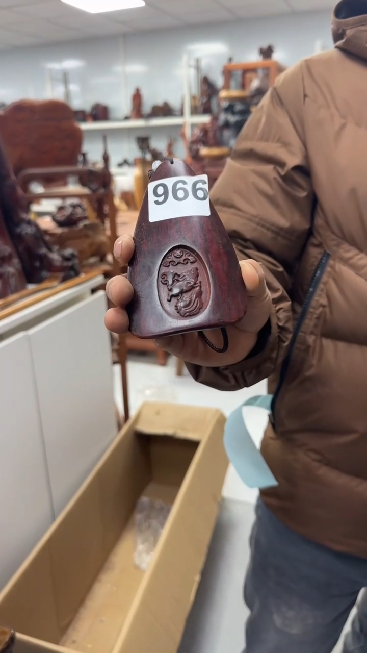 檀香紫檀（小叶紫檀）B****r工艺品888888888888