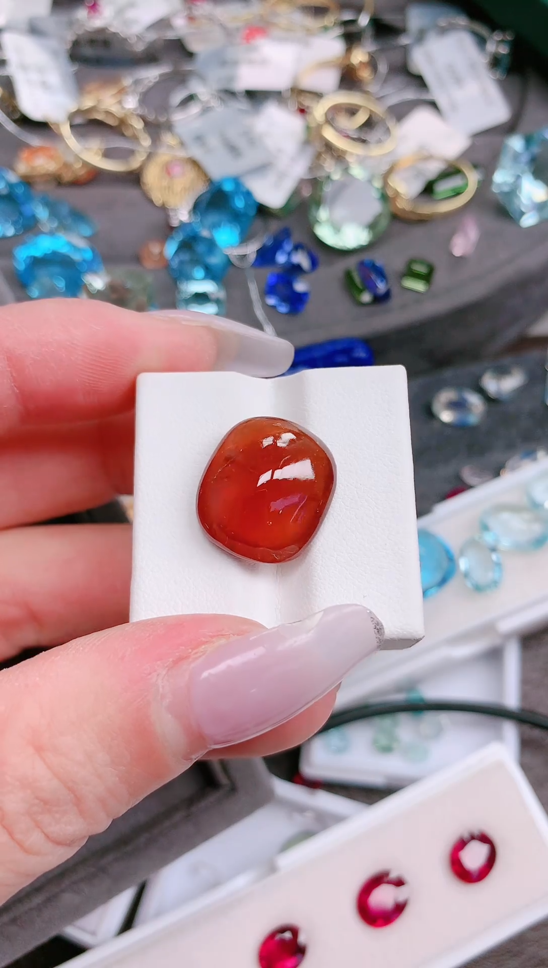 未镶嵌珠宝半成品石榴石（芬达石）17.75ct