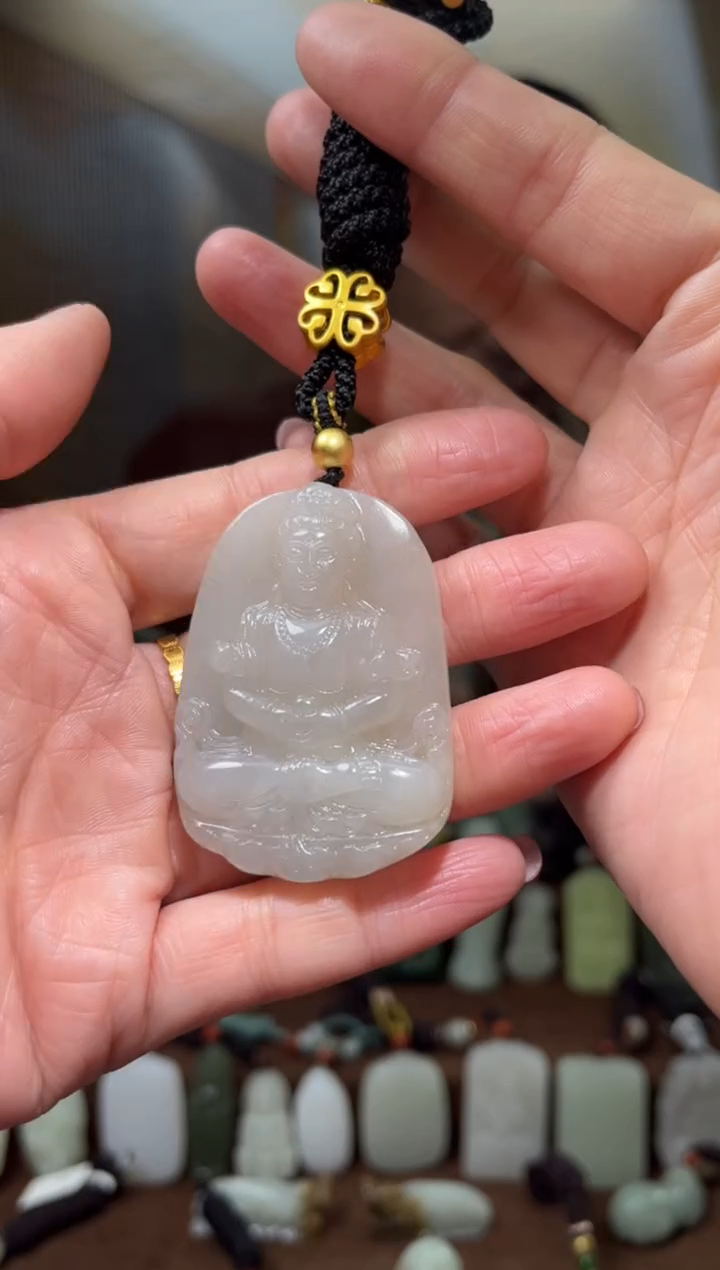 颈饰未镶嵌和田玉·