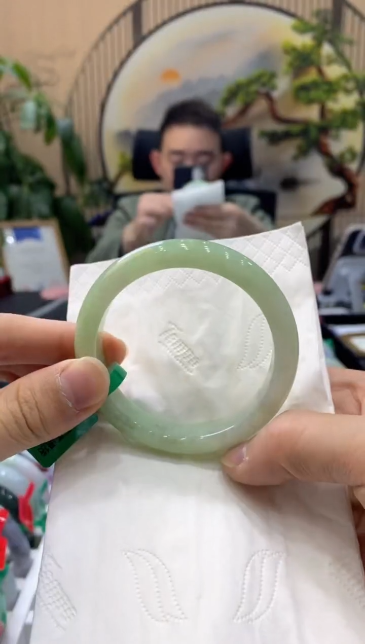 【闪购商品】翡翠手镯未镶嵌000010829