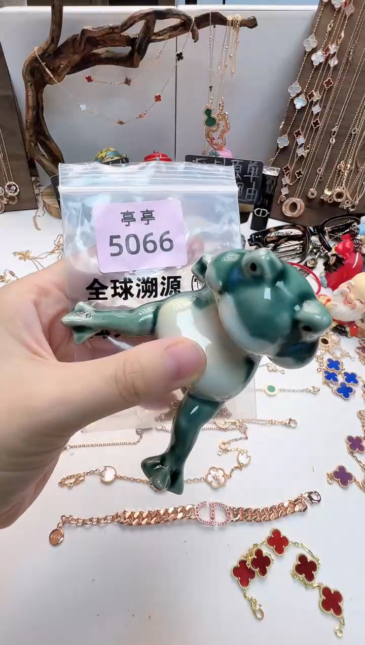 瓷片米*烂彧贤聚宝阁二号铺