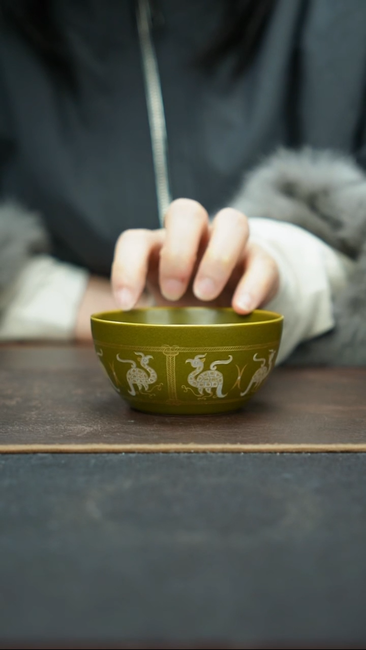 杯景德镇茶叶末凤鸟纹杯