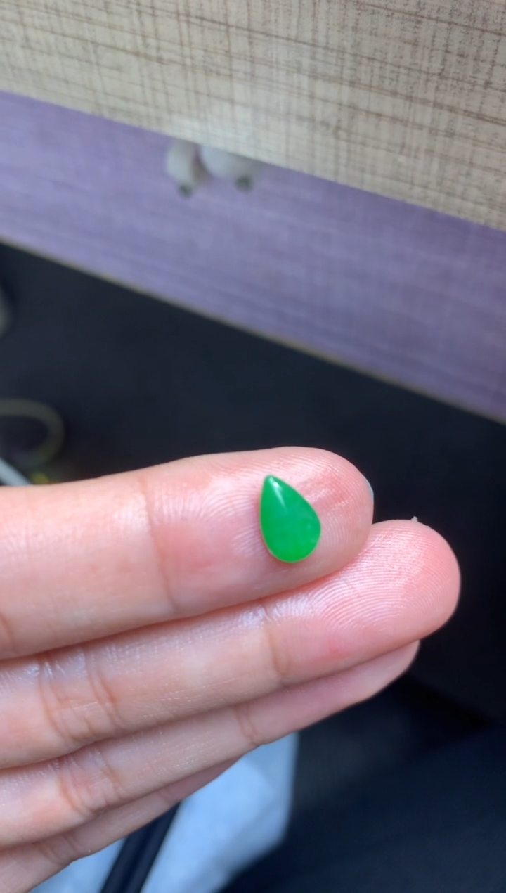 【闪购商品】定制翡翠未镶嵌毛货