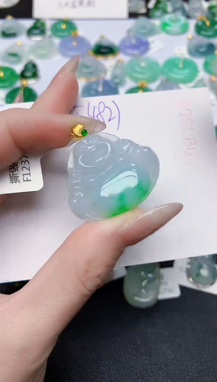 颈饰18K金镶嵌翡翠天然缅甸A货翡翠百元以上9元证书费自理