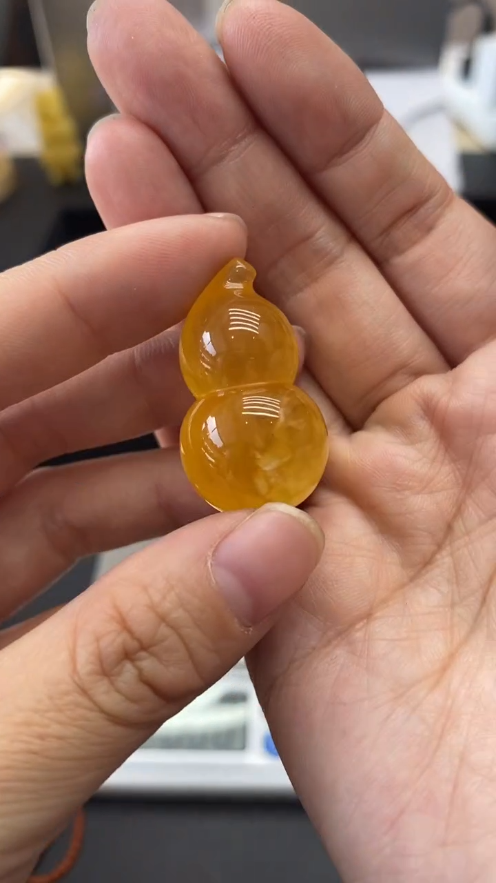 琥珀未镶嵌珠宝奇石2126