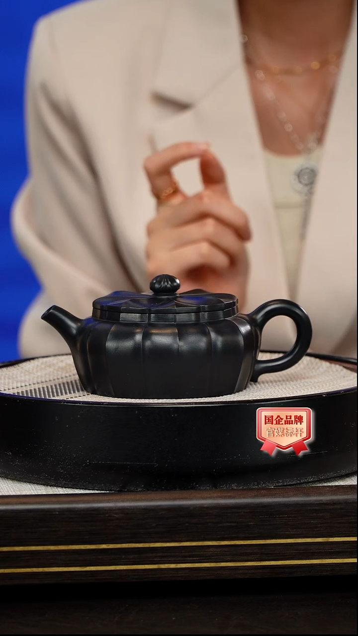 茶壶紫砂鲍静贞/