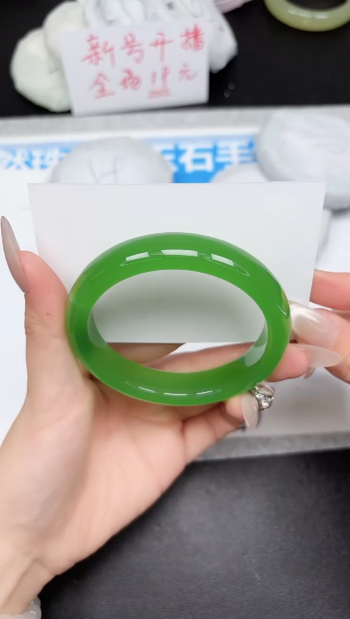 未镶嵌手镯石英质玉161/5960