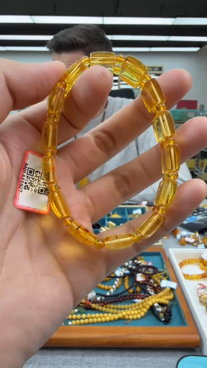 【闪购商品】琥珀手串未镶嵌95秒拍号