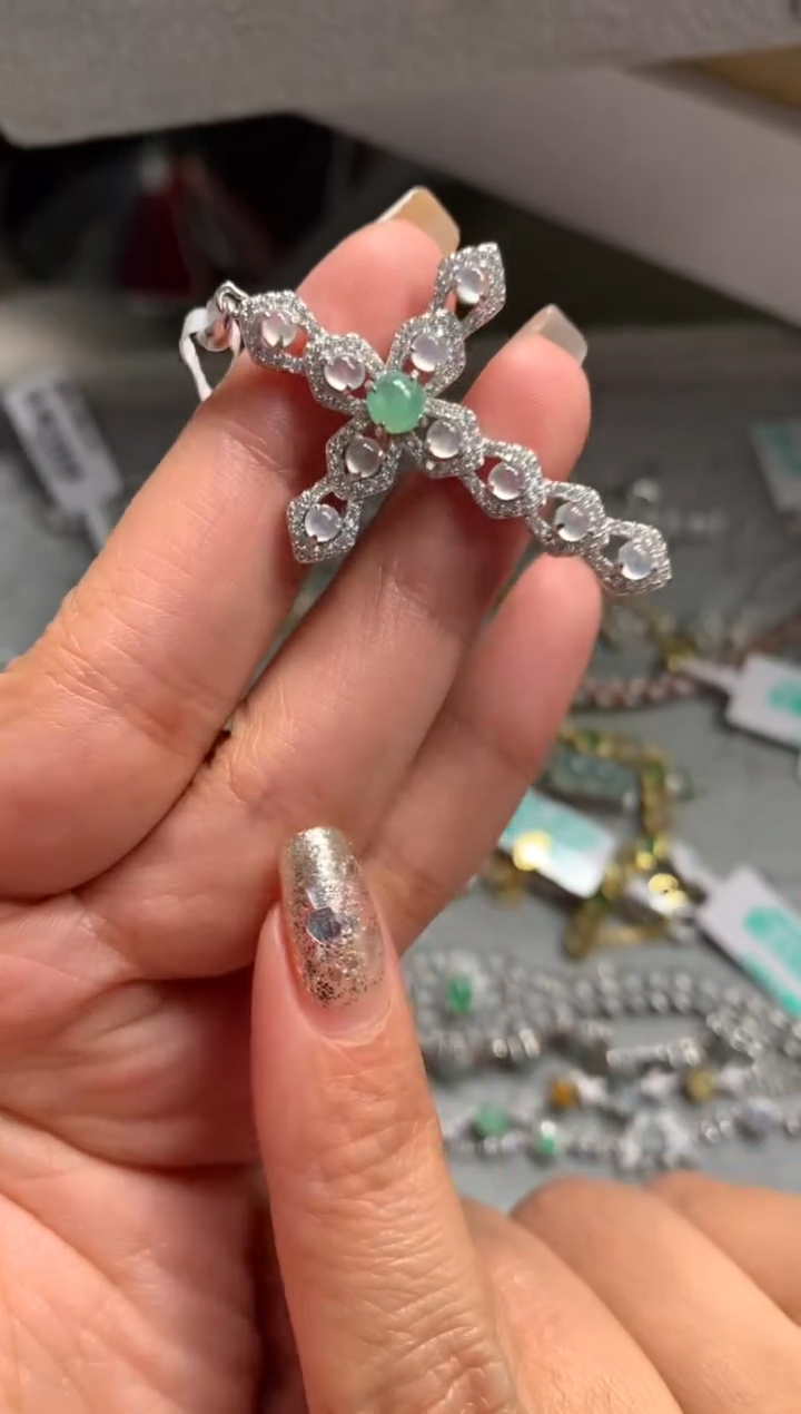 银S925镶嵌戒指翡翠小*吊坠