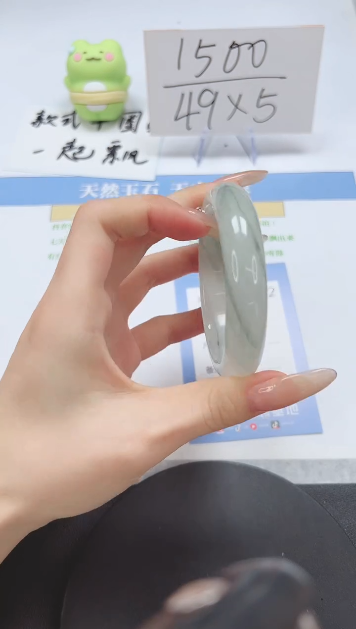 【闪购商品】石英质玉手镯未镶嵌A22-56-57