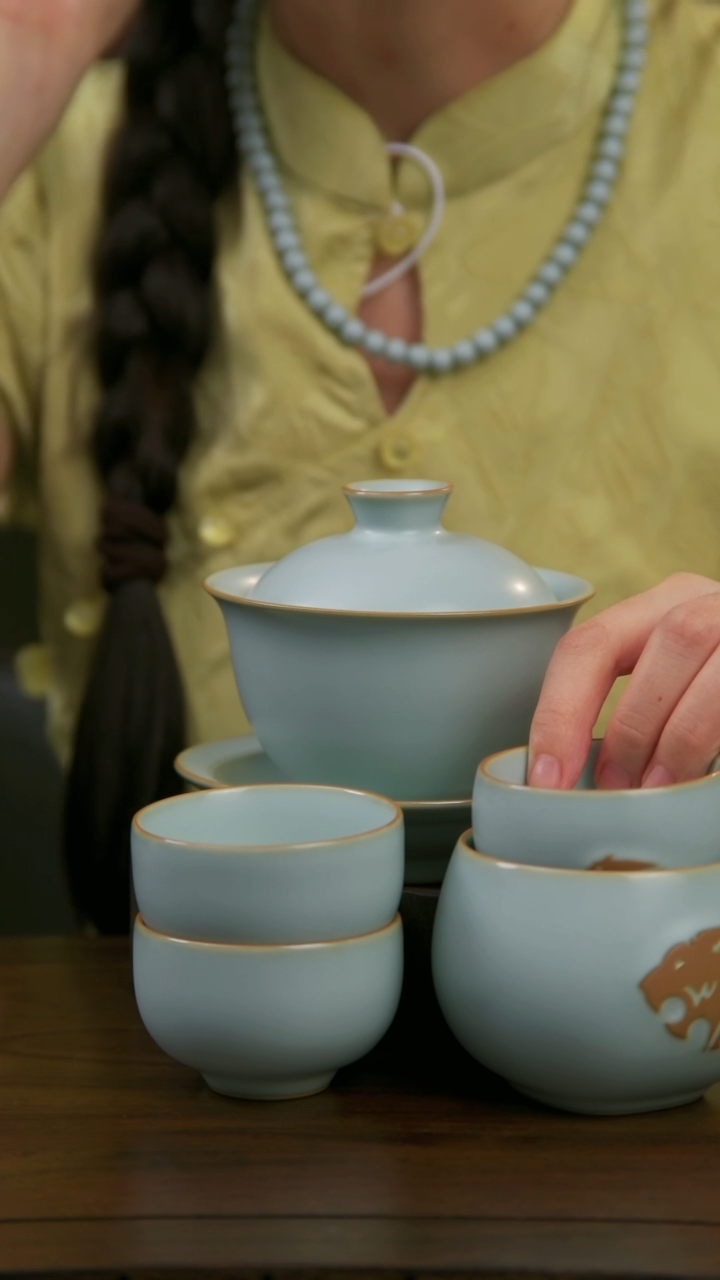 杯客服组合 联系客服核对