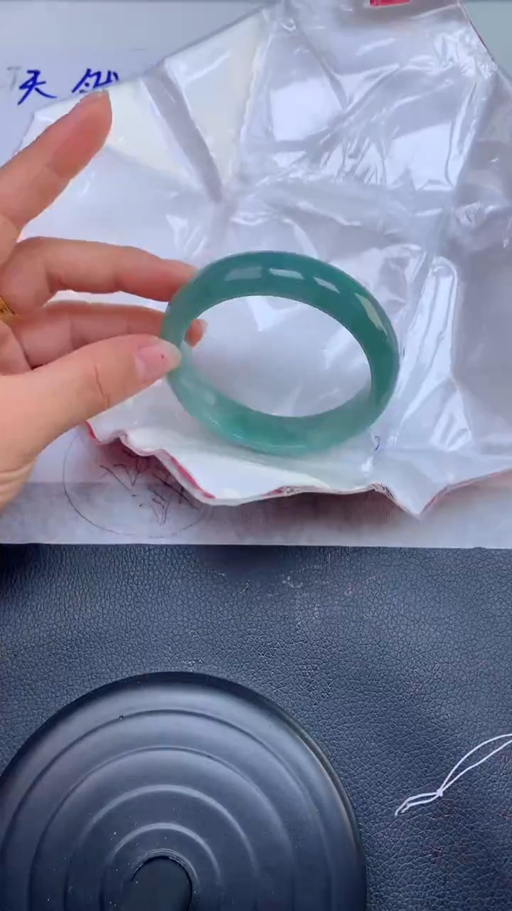【闪购商品】翡翠手镯未镶嵌天然缅甸A货翡翠手镯