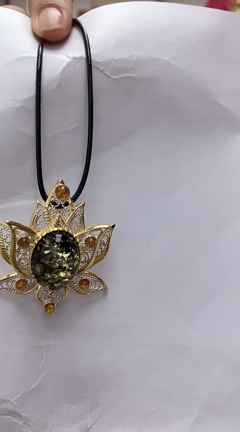 【闪购商品】琥珀裸石银S925镶嵌琥珀吊坠