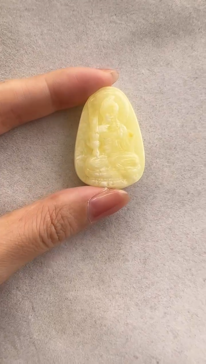 【闪购商品】琥珀裸石未镶嵌10210353-不动明王