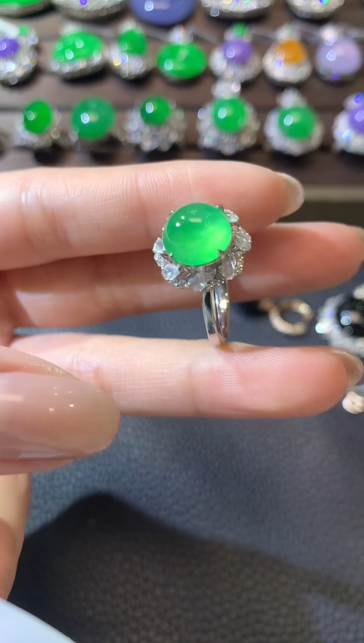 【闪购商品】翡翠戒指18K金镶嵌D69翡翠