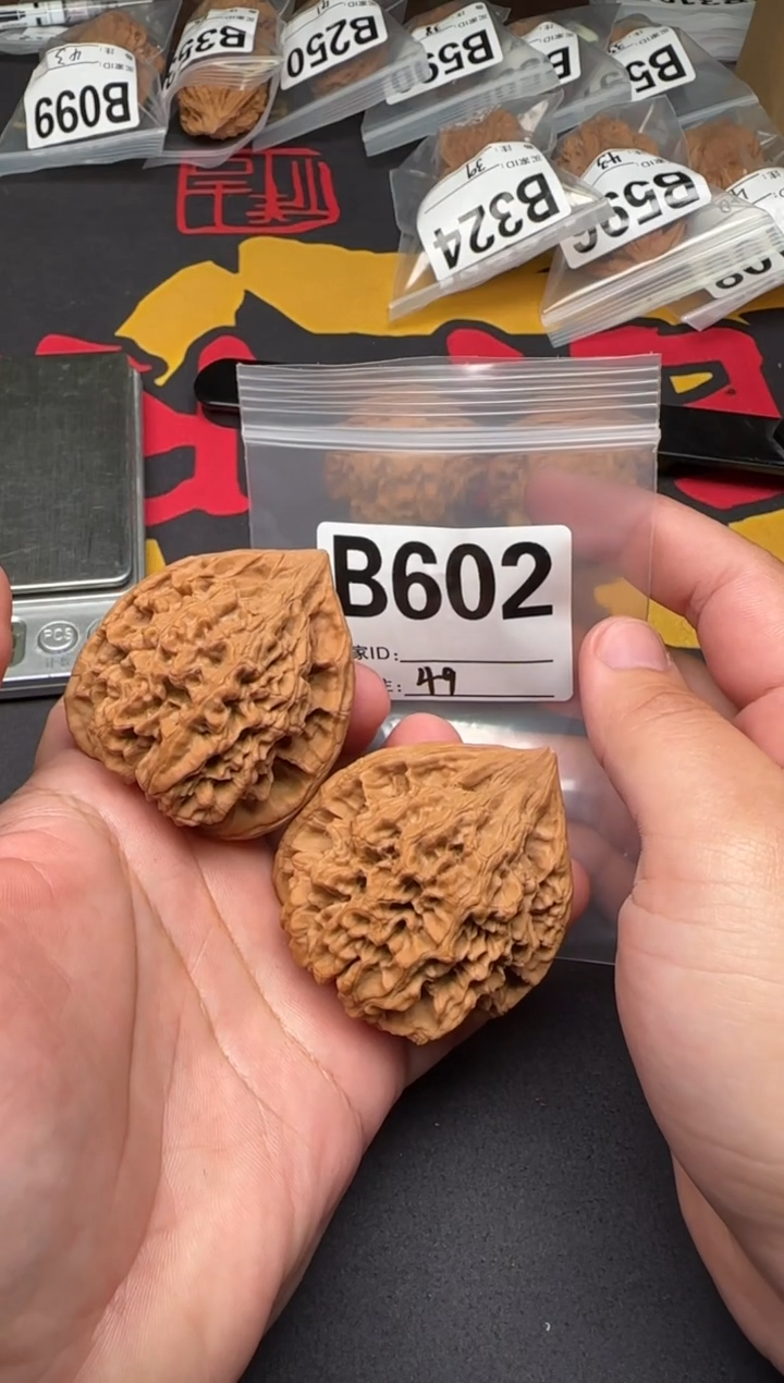 吊坠文玩核桃港***博官帽49-B602