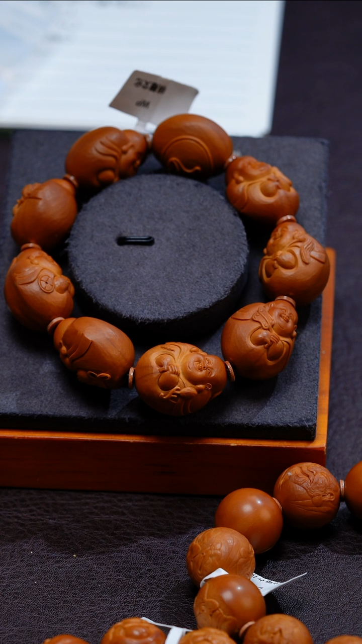 橄榄核手串/手链弥勒