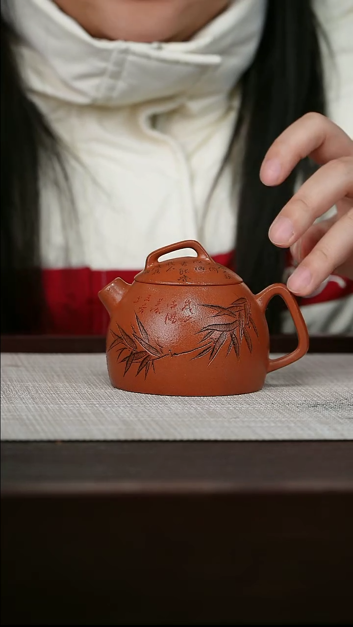 【闪购商品】宜兴原矿紫砂壶茶壶160C