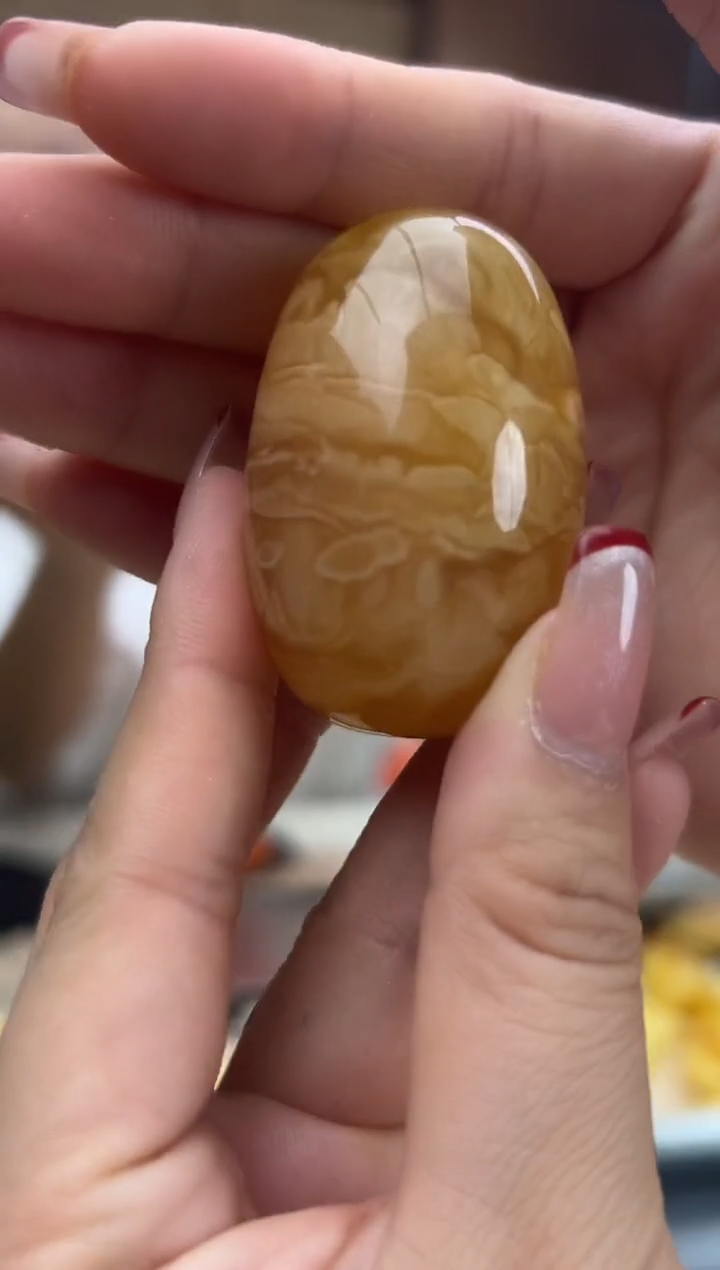 【闪购商品】琥珀裸石未镶嵌蜜蜡吊坠