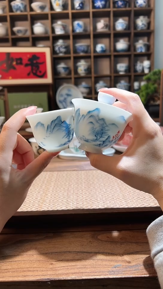 【闪购商品】手绘山水小盖碗+送一杯