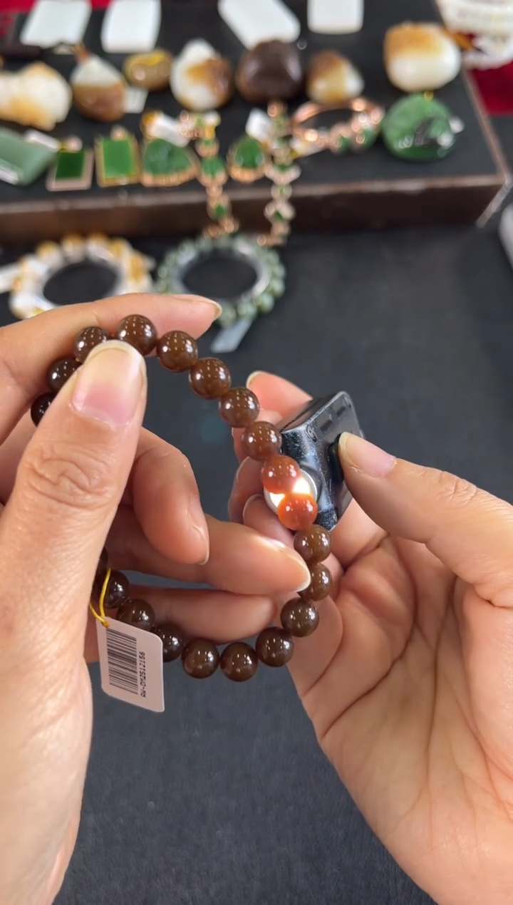 颈饰未镶嵌和田玉手串