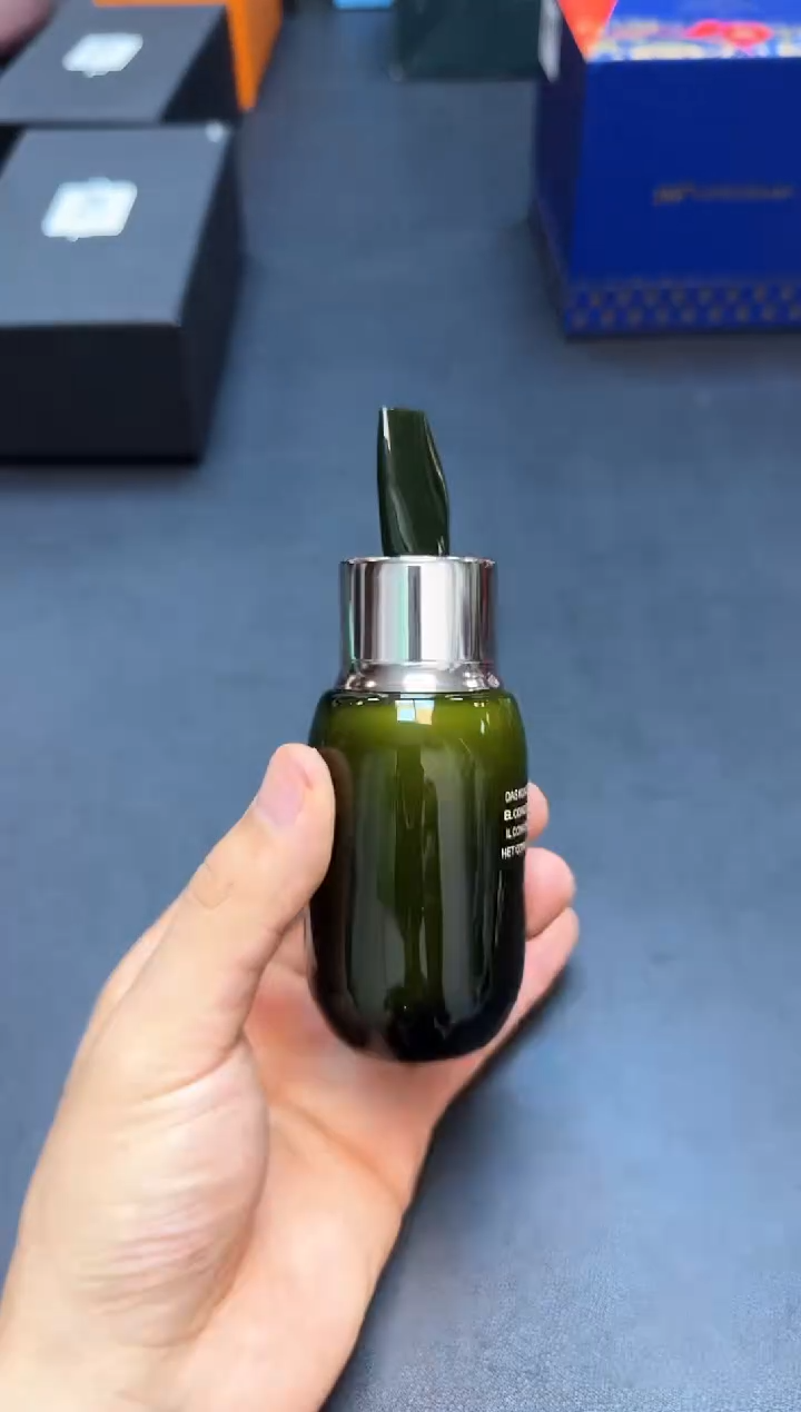 瓷片全新正品一件不留@@we806