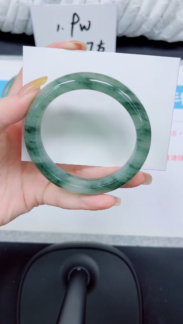 石英质玉手镯未镶嵌149