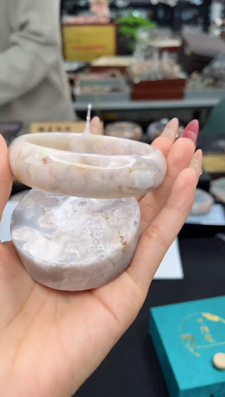 【闪购商品】石英质玉手镯未镶嵌65圈口（赠品镯心）1600405