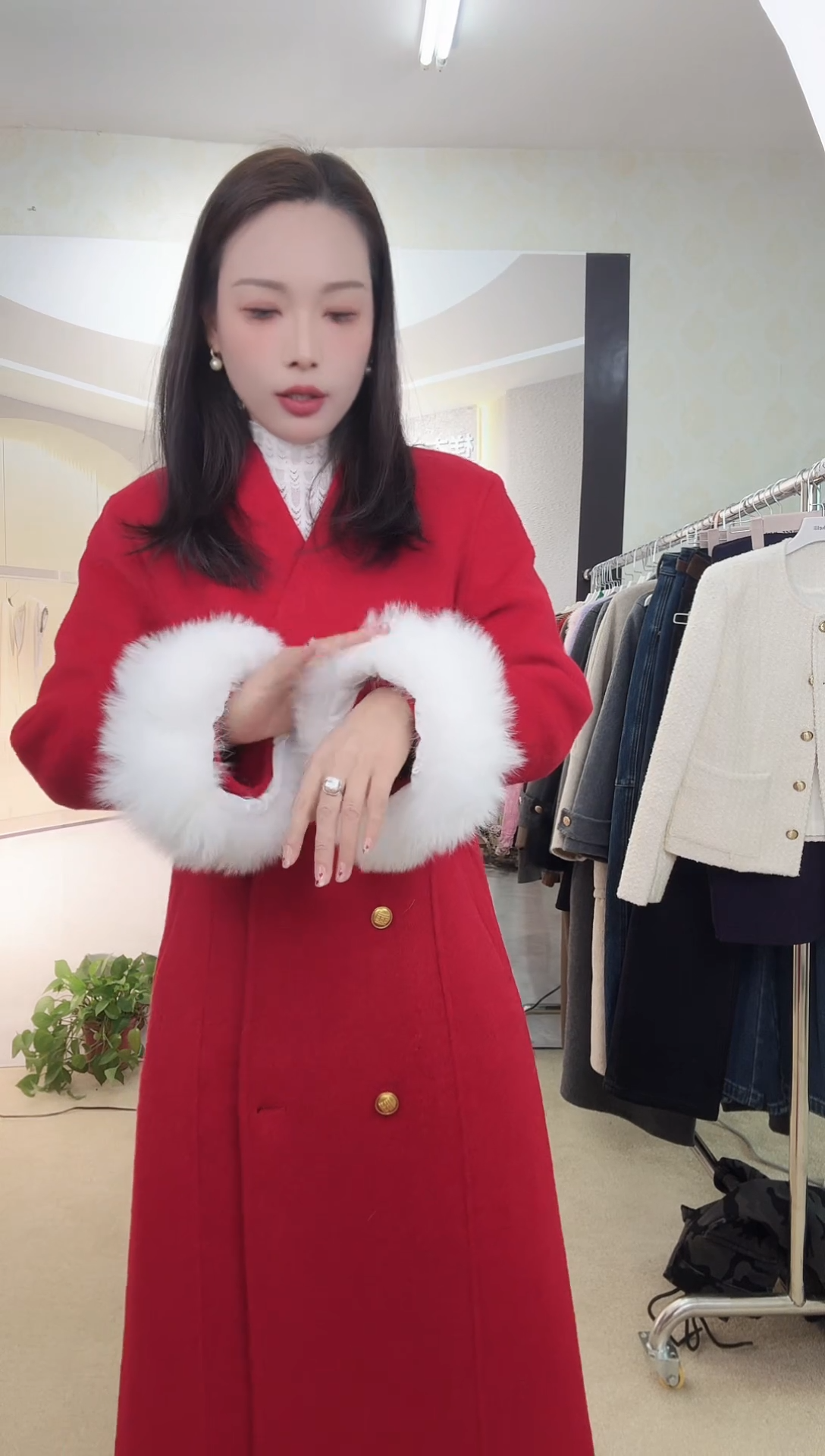 美****遇红色大衣44444