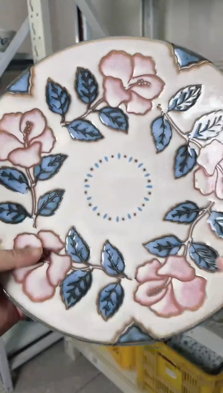 陶瓷冲绳玫瑰11英寸盘 微瑕