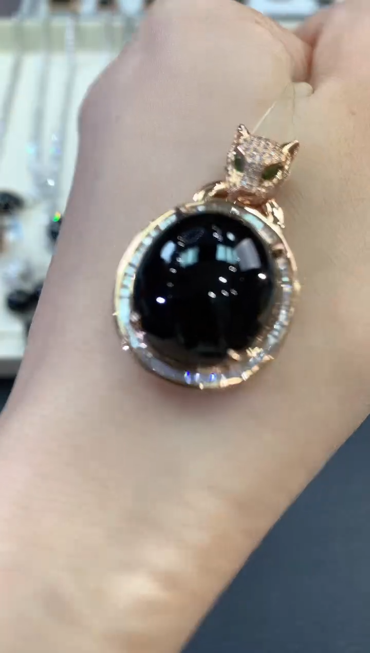 【闪购商品】翡翠吊坠(不含链)18K金镶嵌w86不退换