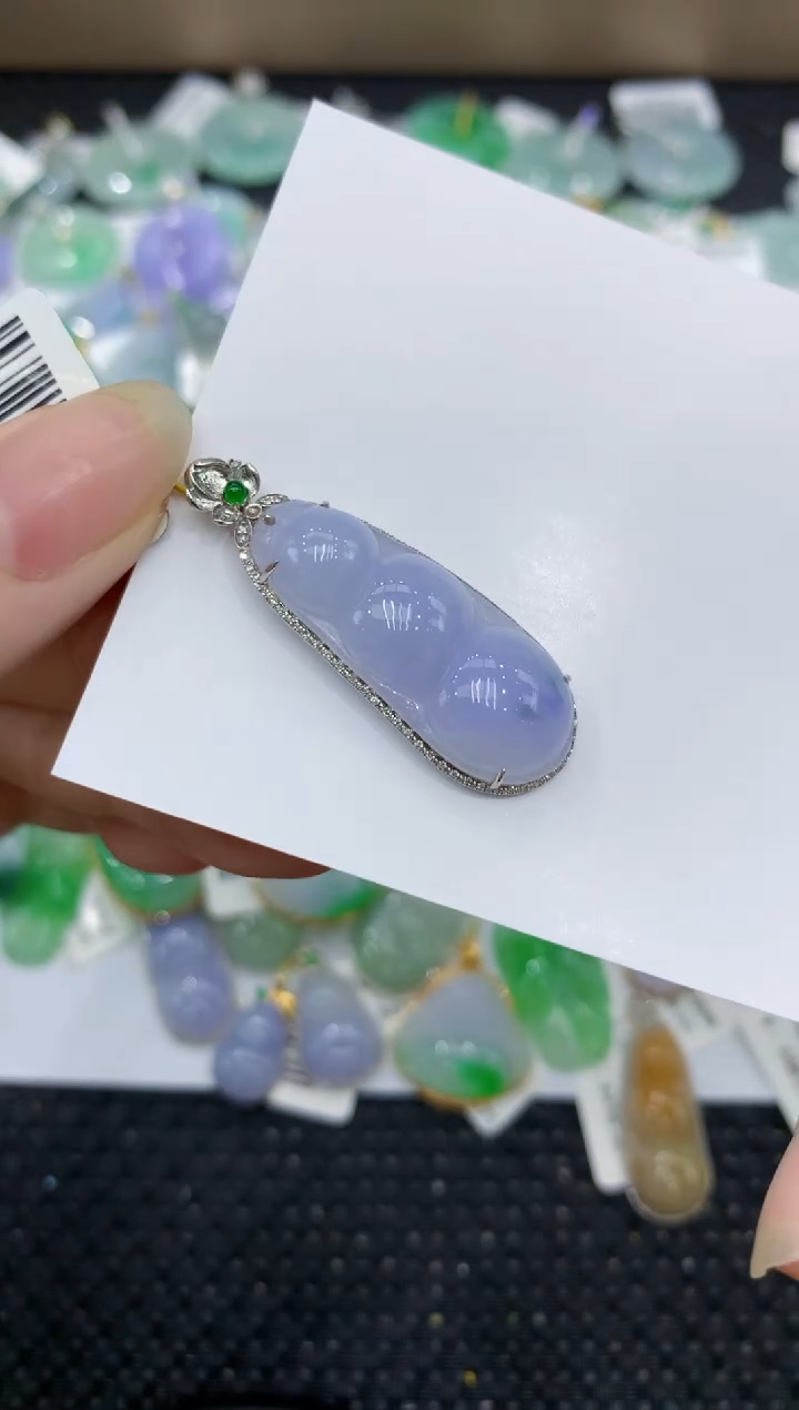 【闪购商品】翡翠颈饰18K金镶嵌8888888888
