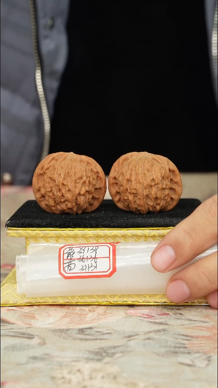 【闪购商品】文玩核桃把件磨盘