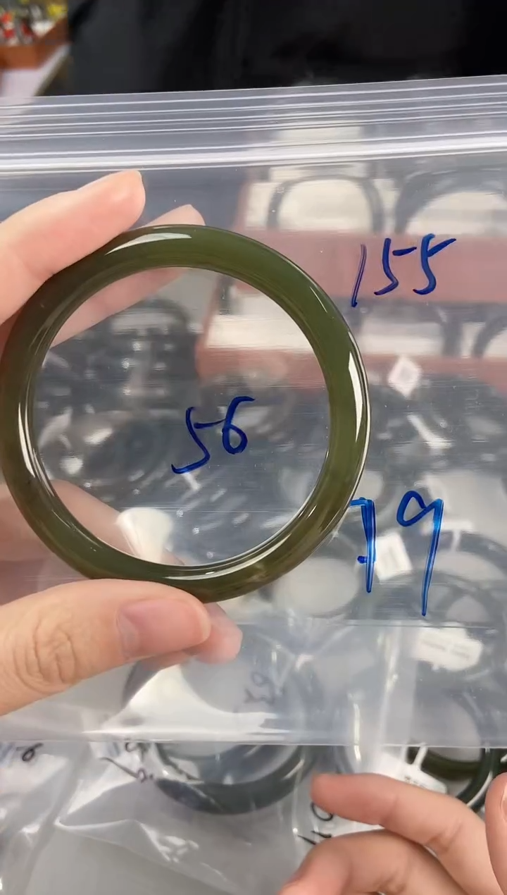 【闪购商品】和田玉手镯未镶嵌和田玉手镯155