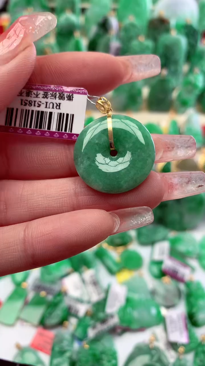 【闪购商品】翡翠颈饰18K金镶嵌挂件