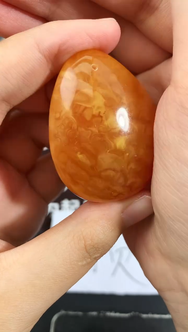 蜜蜡未镶嵌珠宝奇石56