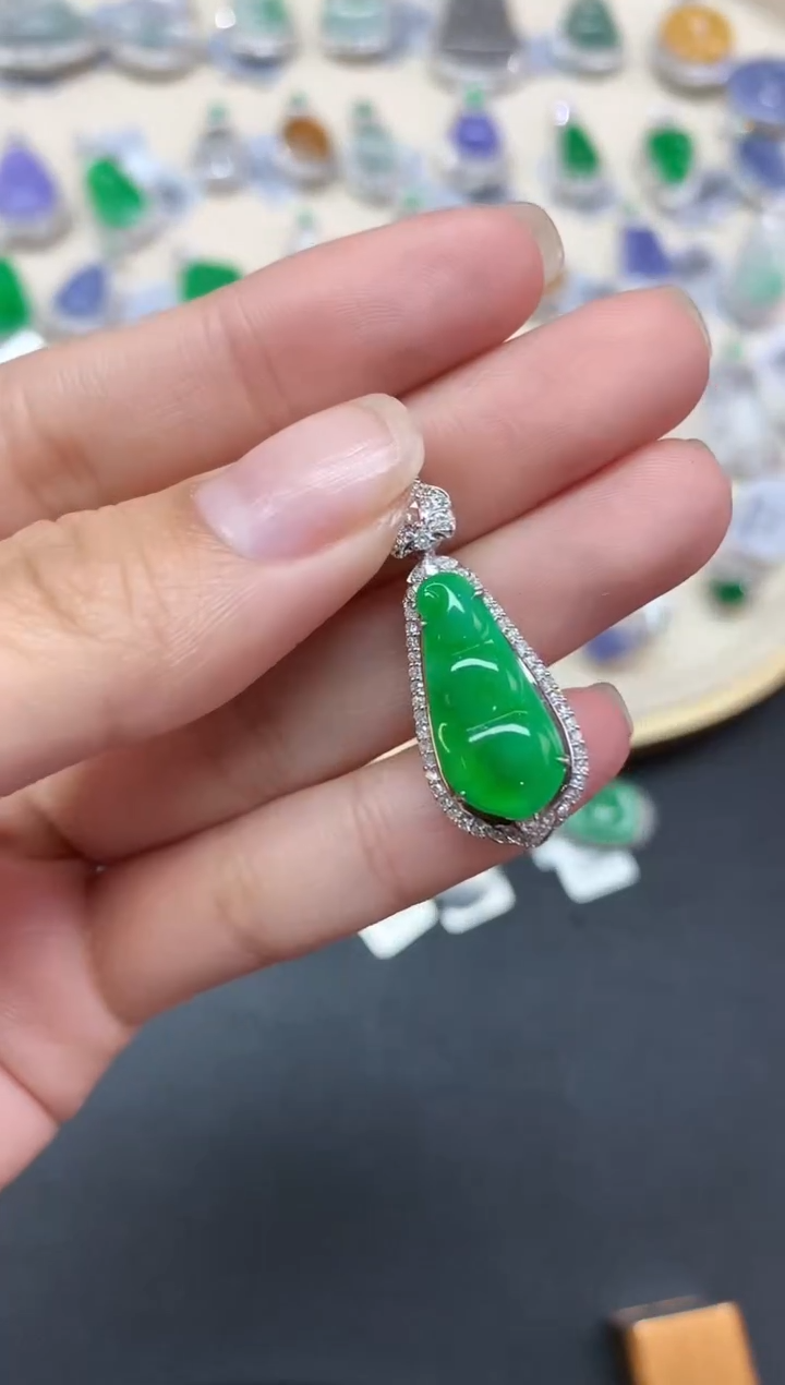 【闪购商品】翡翠吊坠(不含链)18K金镶嵌吊坠A48|15000