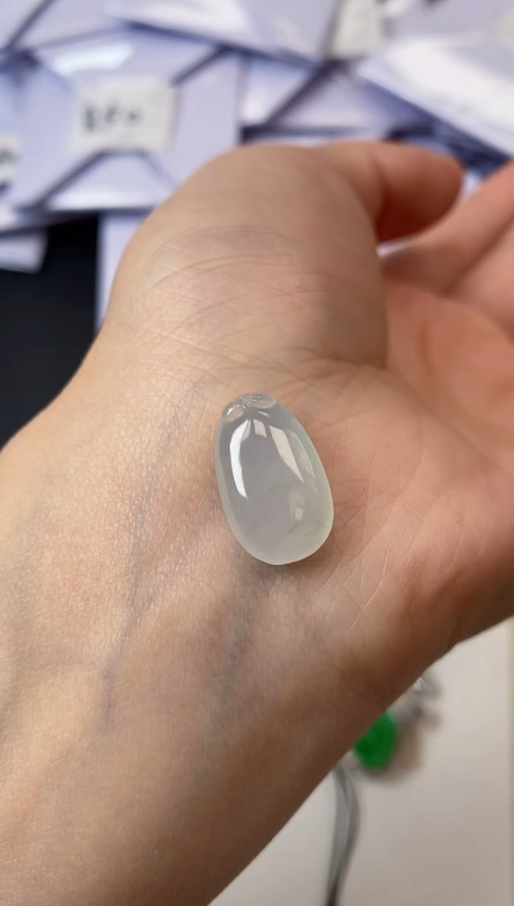 【闪购商品】翡翠吊坠(不含链)未镶嵌吊坠