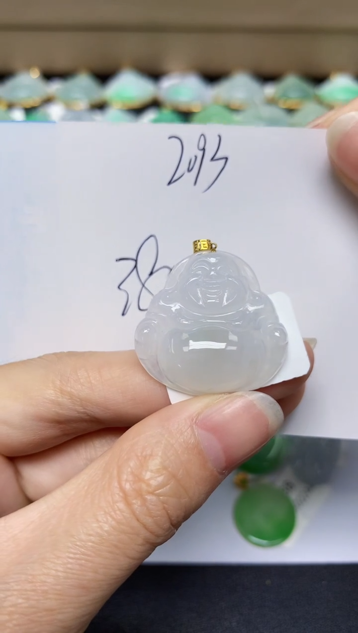 翡翠18K金镶嵌颈饰天然翡翠A货