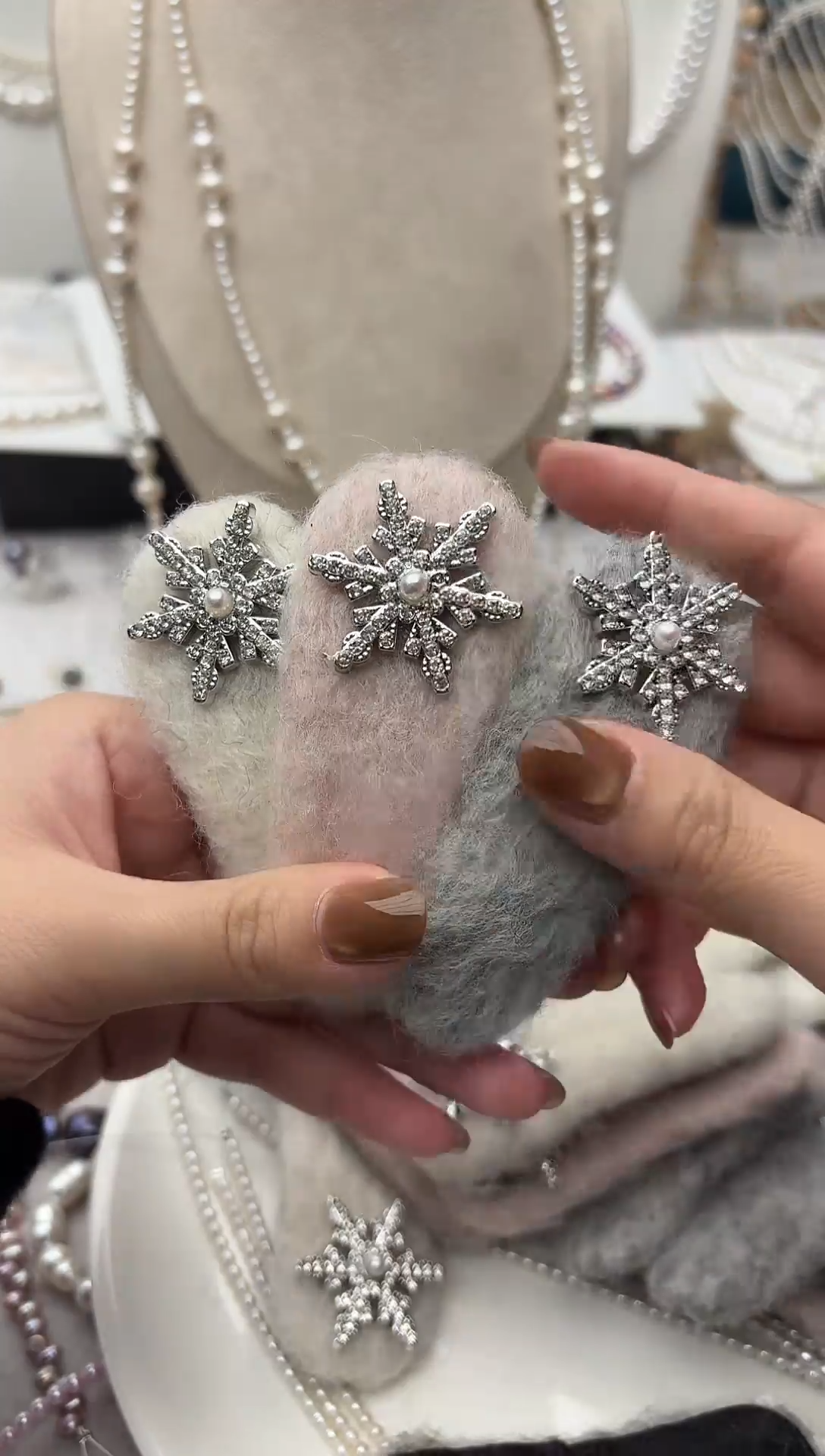 合金发饰淡水珍珠发卡