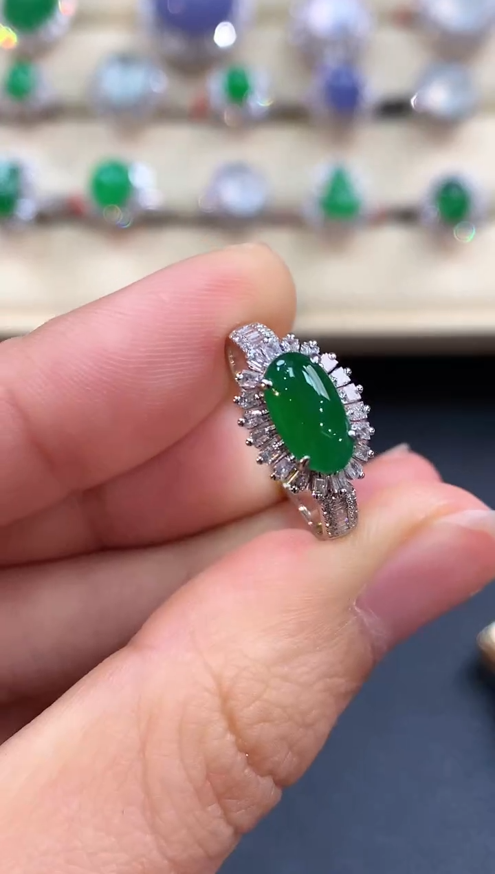 【闪购商品】翡翠戒指18K金镶嵌B116        