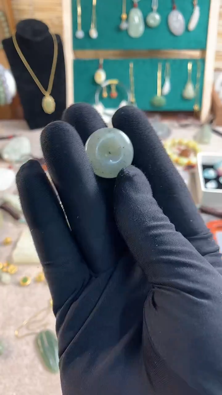 颈饰未镶嵌和田玉2