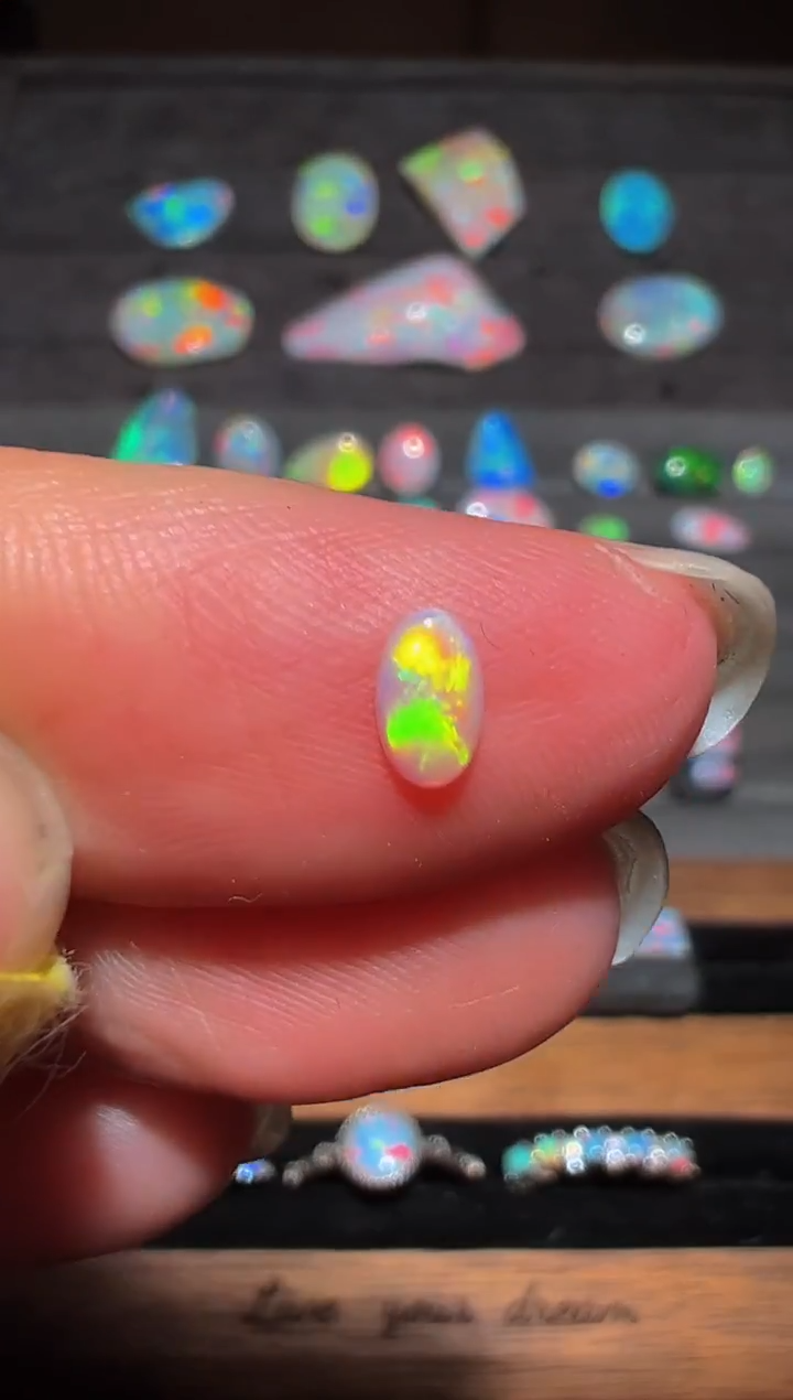 未镶嵌欧泊裸石可乐澳洲天然欧泊特价3*5