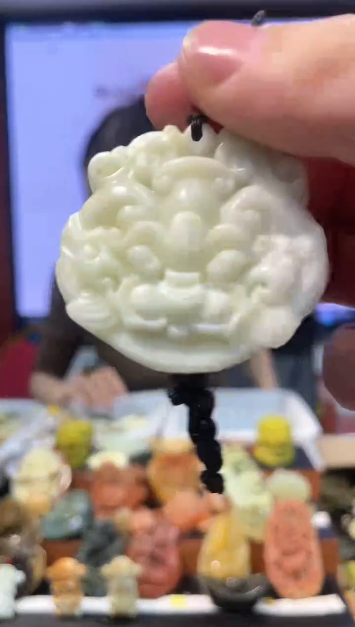 【闪购商品】岫玉吊坠未镶嵌·