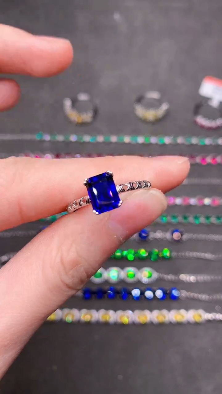【闪购商品】蓝宝石戒指银S925镶嵌.....