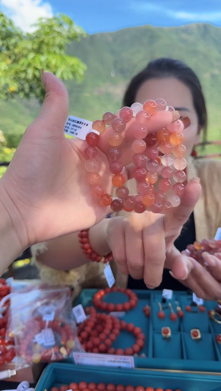 未镶嵌珠串南红玛瑙多样发其一/10/690145730128