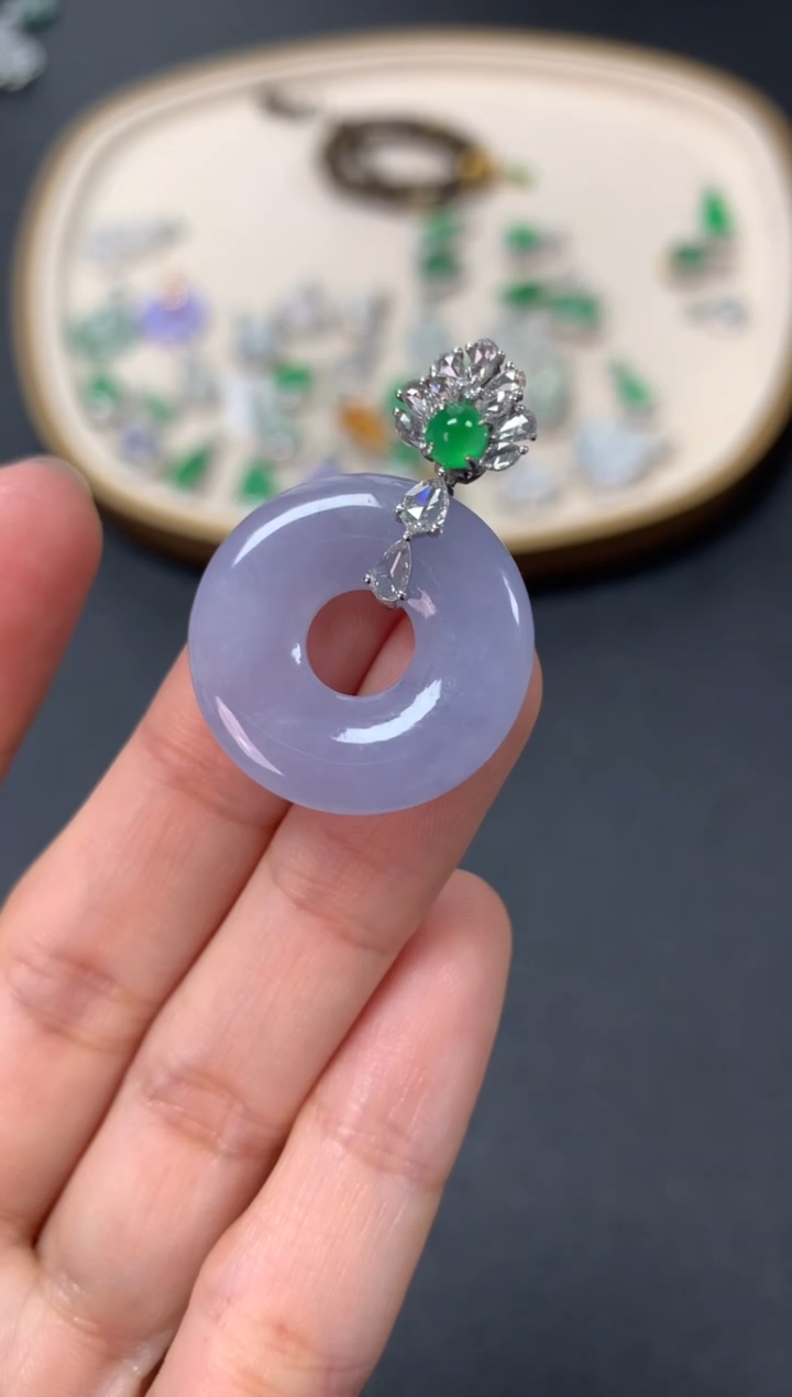 【闪购商品】翡翠吊坠(不含链)18K金镶嵌9900