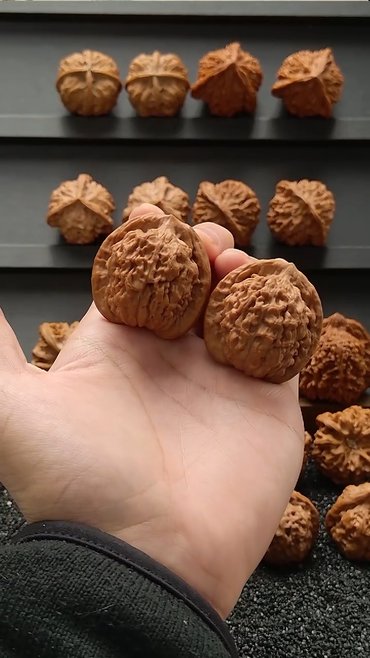 把件文玩核桃莲花40mm